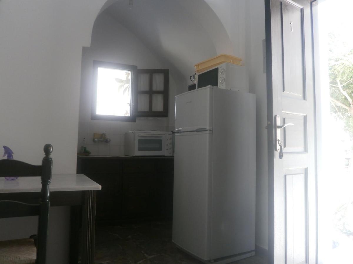 Villa Ostria Камари Экстерьер фото